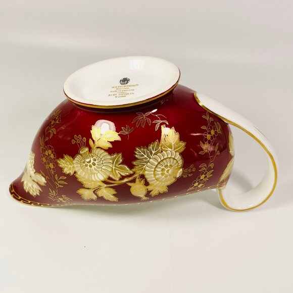 RARE !! Wedgwood Ruby Red Tonquin gravy boat and matching tray-Made in England - Picture 7 of 12